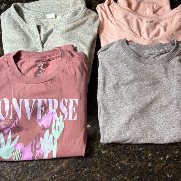 Converse Tops - *3/$15 Bundle of 4 Women's XS/S T-Shirts Converse Universal Thread Ana Gap